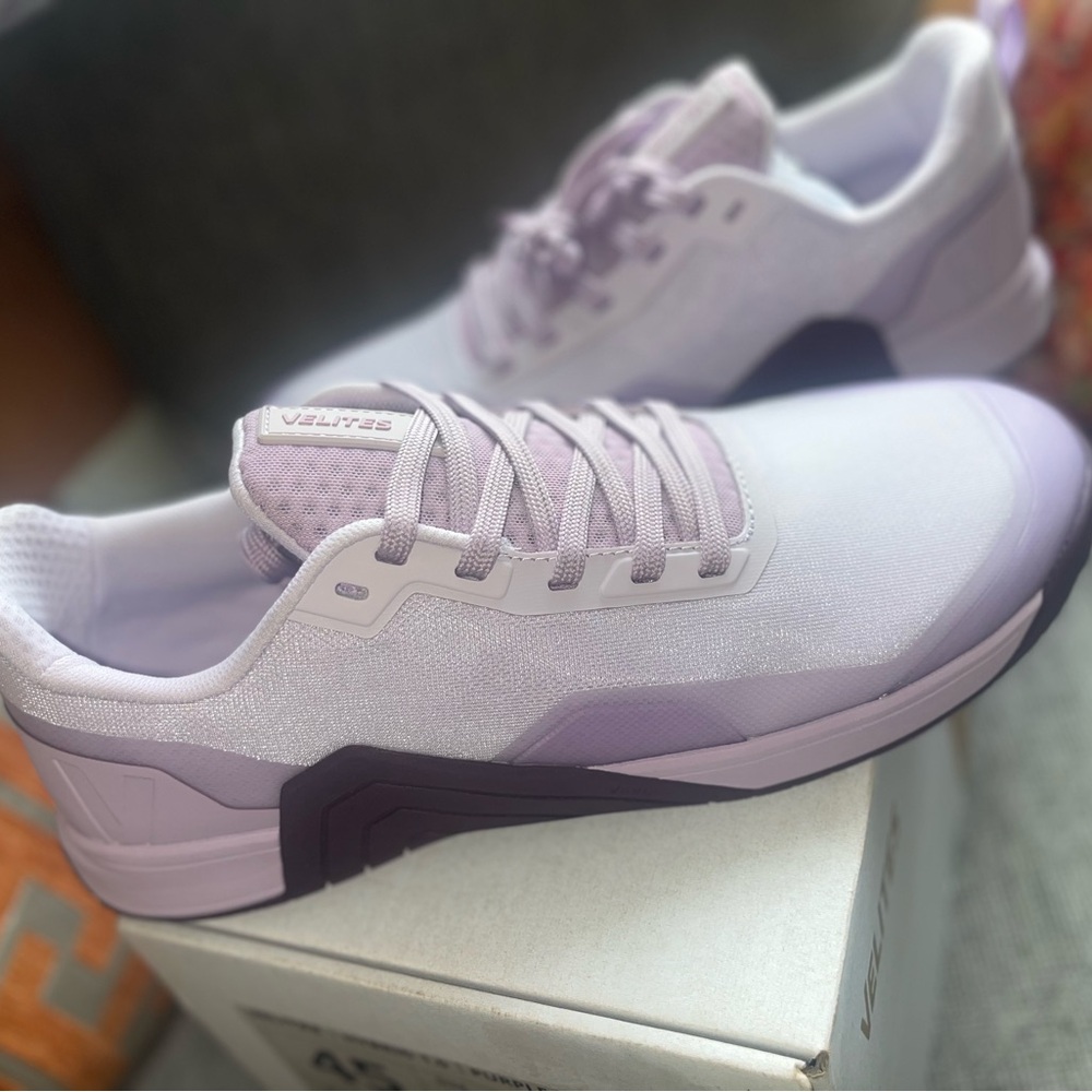 Men’s Lavender Sneakers 11 wms 12.5/13